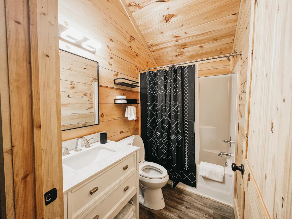 Cabin #4 Studio W Kitchenette Hartwell Extérieur photo